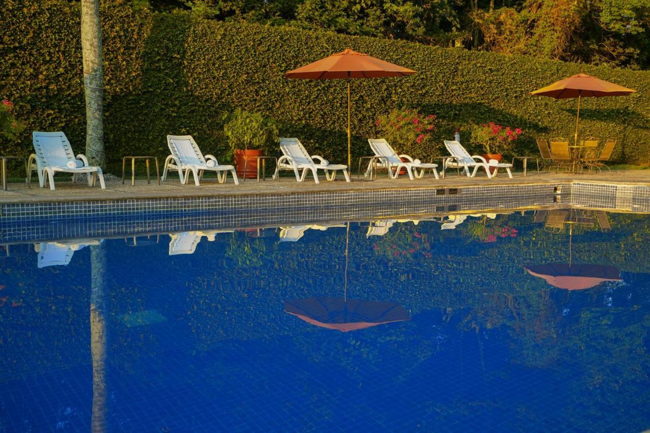 Gamma By Fiesta Americ Xalapa Nubara Exterior photo A swimming pool